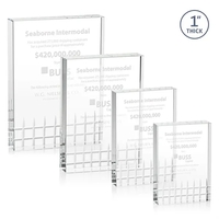 The Optical Crystal Lynch Award exudes timeless beauty and prestige. Its......