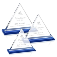 Our extraordinary Starfire triangle award is combined with a sapphire...
