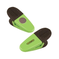 Spring-loaded magnetic clip with rubber grip, offered in several colors.......