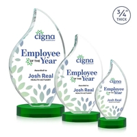 This classic award features a 3/4" thick Starfire Crystal VividPrint™...