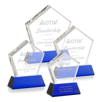 The Genosee Award on Base features a sparkling faceted extra-thick Optical......