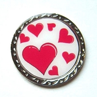 Ball marker with red hearts design