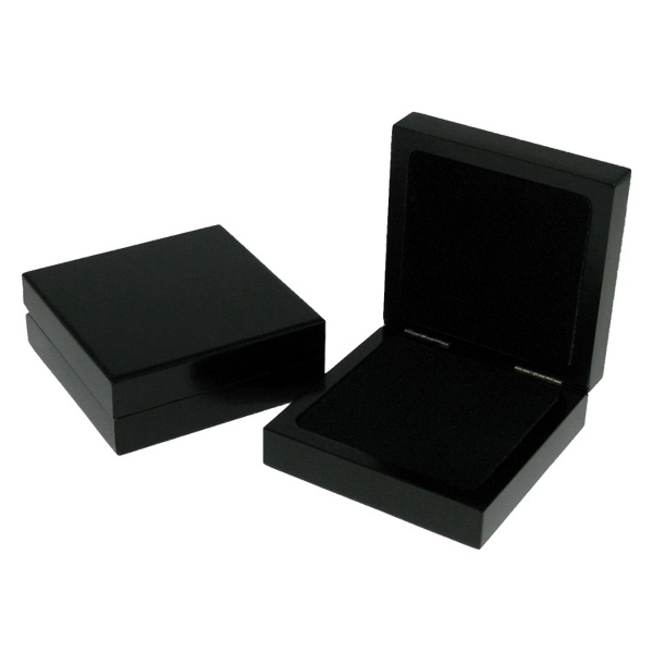 Wood Medallion Box... from ASI 88156 Solid Dimensions Inc / Solid Dimensions Line