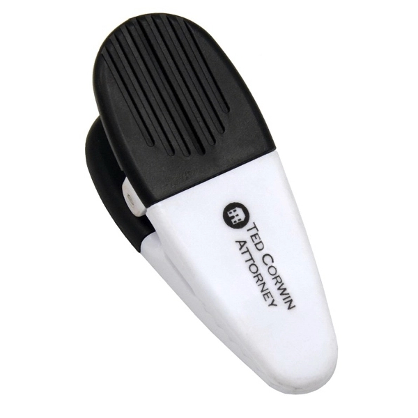 Strong magnetic alligator clip ideal for notes, signs, and memos. Attaches... from ASI 67075 Leprechaun Promotions, LLC / Leprechaun Promotions