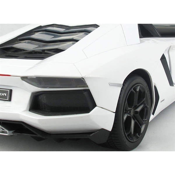 1:14 scale plastic remote controlled Lamborghini Aventador LP700 with working head... from ASI 39820 Opusline (Benmex)