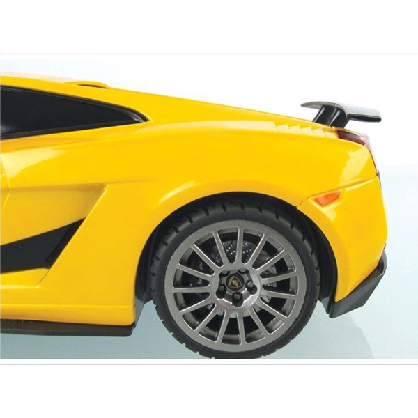 1:24 scale radio controlled Lamborghini Superleggera model car.... from ASI 39820 Opusline (Benmex)