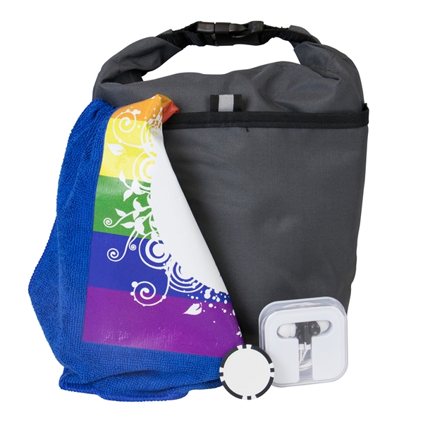 Golf kit with a poker chip ball marker, lunch bag, towel,... from ASI 57653 Gold Bond