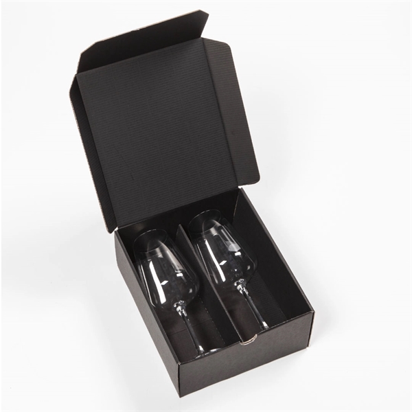 The deep bowl and tapered sides of the Cannes Crystalline ... from ASI 84592 St Regis Group