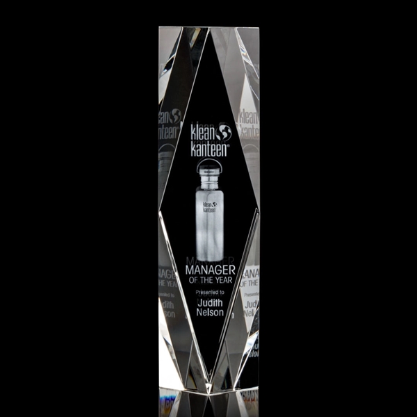 Beautiful 3 Dimensional etching inside the crystal... from ASI 84592 St Regis Group / St Regis