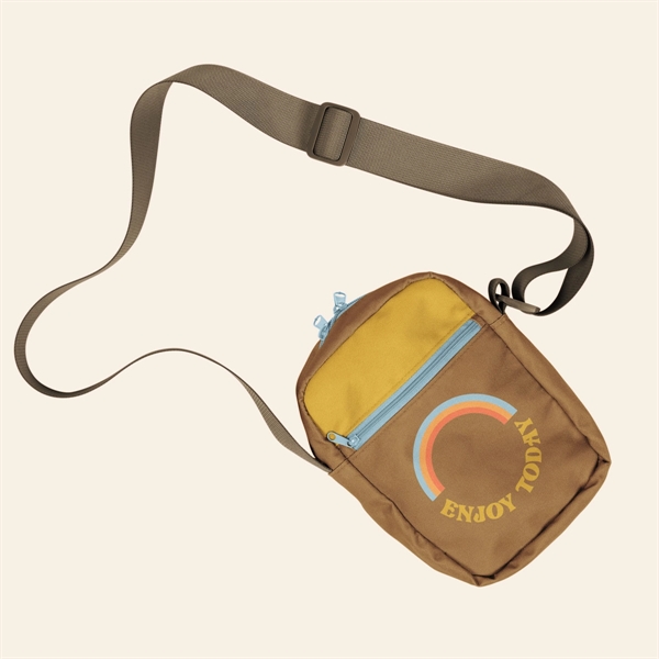 All the greatness of the Crossbody Landscape, streamlined into a vertical... from ASI 74710 Numo