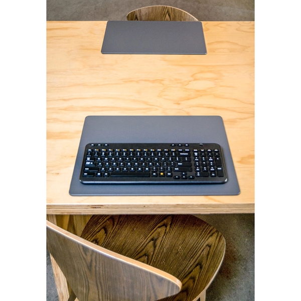 Gray leatherette conference pad measuring 17" x 14" with a Permaflat®... from ASI 48125 Dacasso / DaCasso