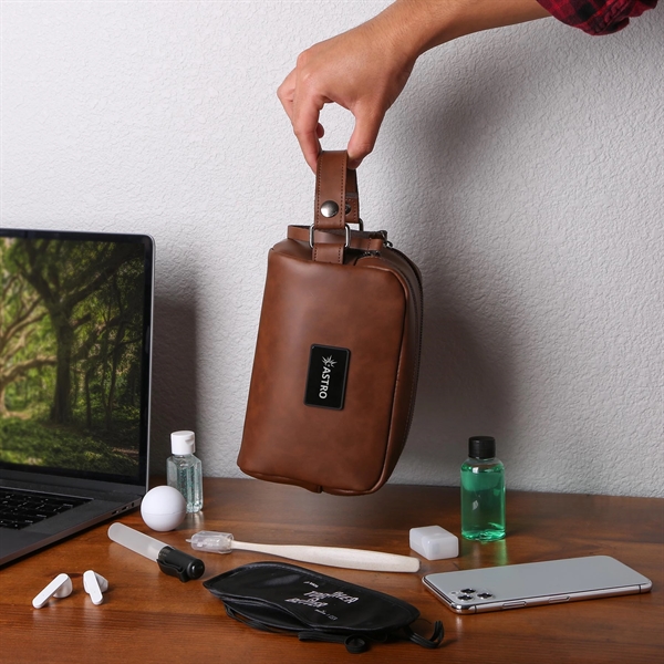 A stylish leather dopp kit to carry toiletries.... from ASI 61966 HPG / OrigAudio HPG Gold