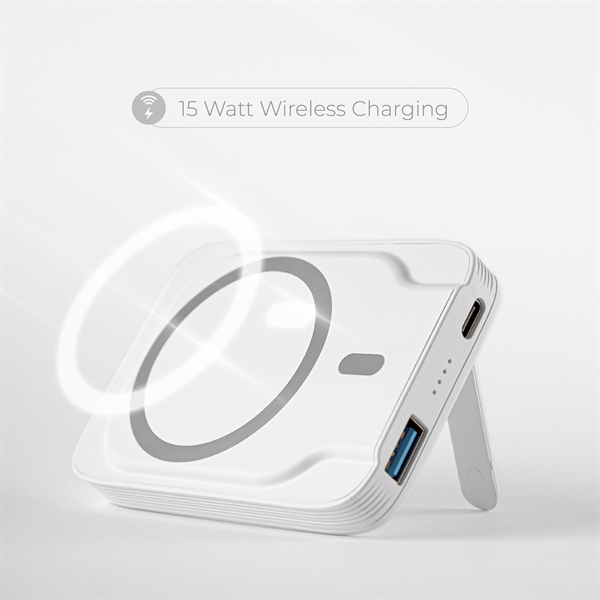 A 5,000 mAh Power Bank with fast charging and MagSafe capabilities.... from ASI 91435 Tomax USA / Tomax