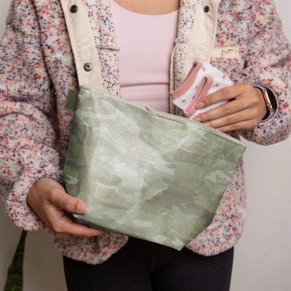 Tweedle Dum is the anything-goes kind of pouch. With a wide,... from ASI 74710 Numo