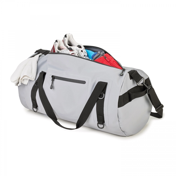 This water resitant 42L Duffle offers several easy storage locations and... from ASI 88660 Spector & Co.