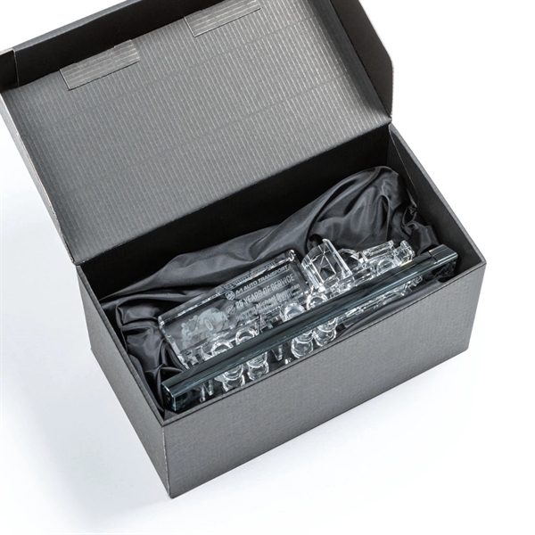 Crystal 18 Wheeler on Base (3D) - Clear... from ASI 84592 St Regis Group / St Regis