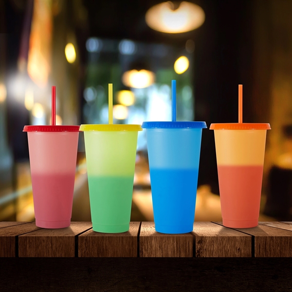 4 pc. set of color-changing tumblers with straws and reusable lids.... from ASI 57800 Gordon Sinclair / Gordon Sinclair®