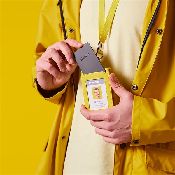 Chipolo Card Spot - wallet finder that works with Apple devices... from ASI 61005 Hirsch Gift Inc