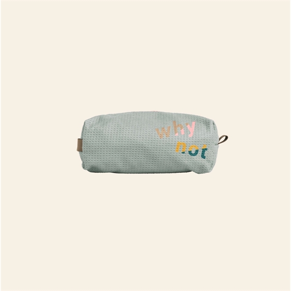 Inspired by the traditional shape and function of the Dopp kit,... from ASI 74710 Numo