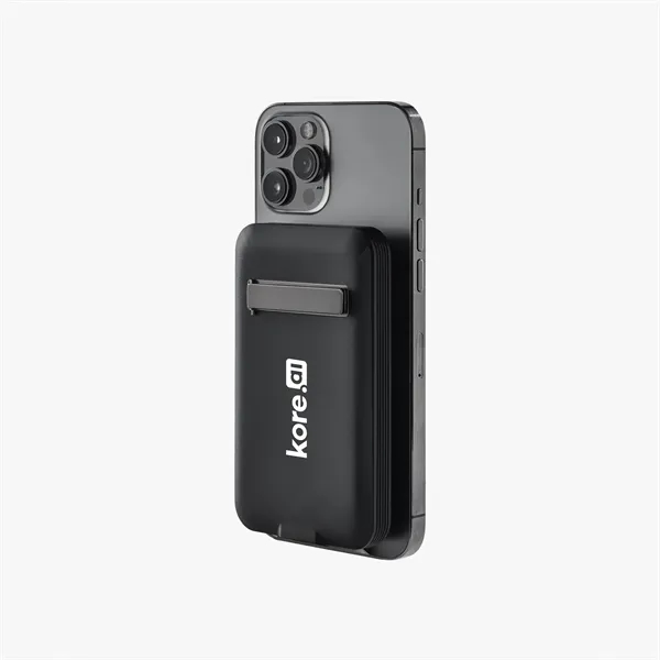 A 10,000 mAh MagSafe wireless charging power bank with digital display... from ASI 91435 Tomax USA / Tomax