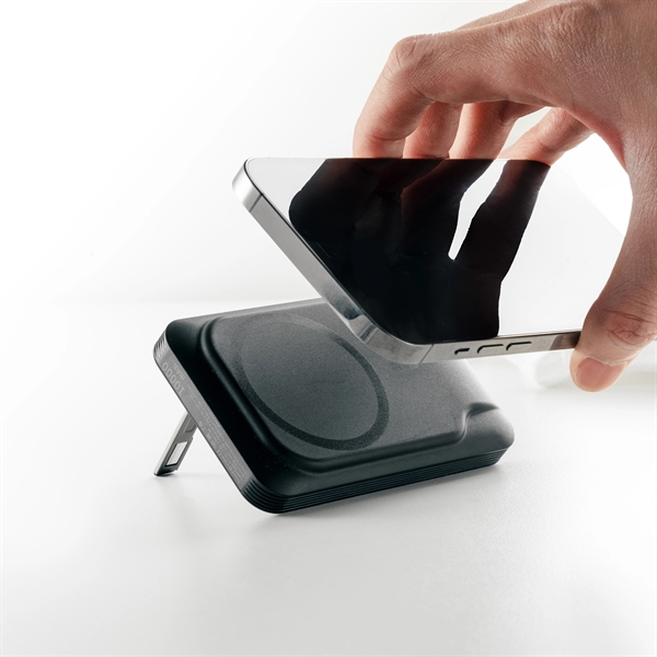 A 10,000 mAh MagSafe wireless charging power bank with digital display... from ASI 91435 Tomax USA / Tomax