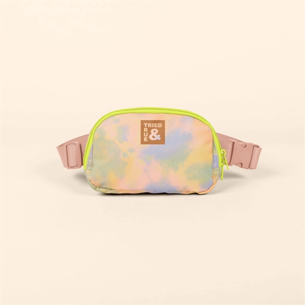 Adjustable nylon webbing belt. Double-pull zipper. Lined with ripstop nylon.... from ASI 74710 Numo