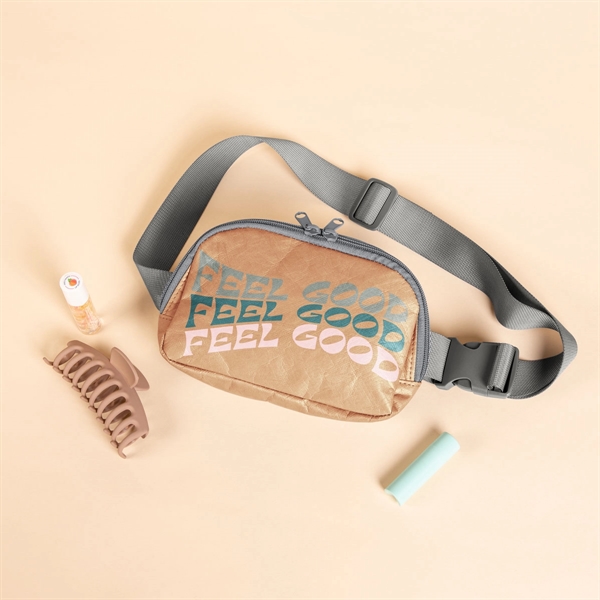 Adjustable nylon webbing belt. Double-pull zipper. Lined with ripstop nylon.... from ASI 74710 Numo