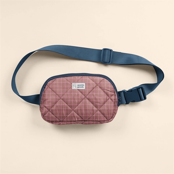 Adjustable nylon webbing belt. Double-pull zipper. Lined with ripstop nylon.... from ASI 74710 Numo