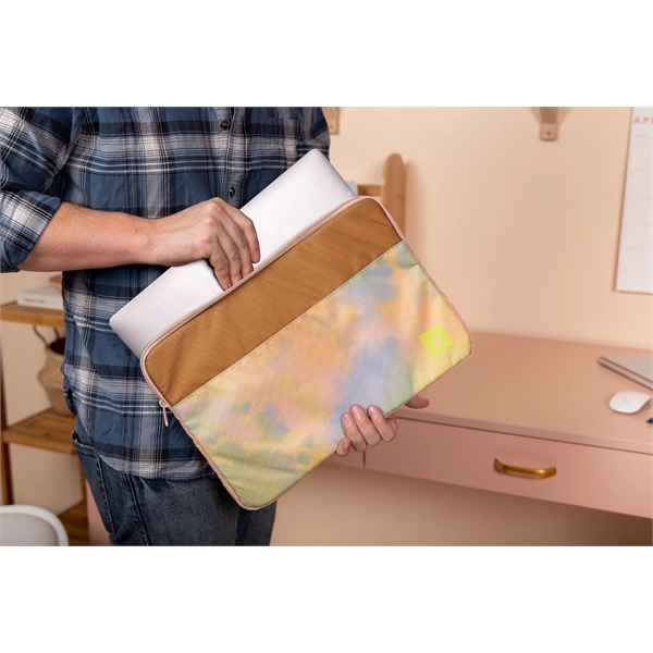 With full-bleed 4CP sublimation imprint capabilities and over 40 zipper colors... from ASI 74710 Numo