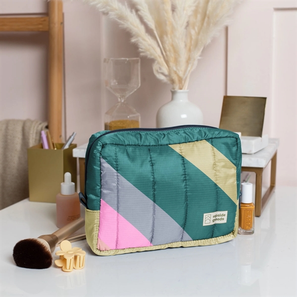 The Busy Bee pouch features a small gusset and a well-proportioned... from ASI 74710 Numo