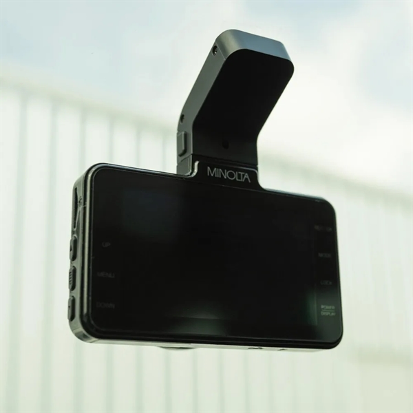 Emergency footage automatically begins recording thanks to the built-in G-sensor that... from ASI 61005 Hirsch Gift Inc