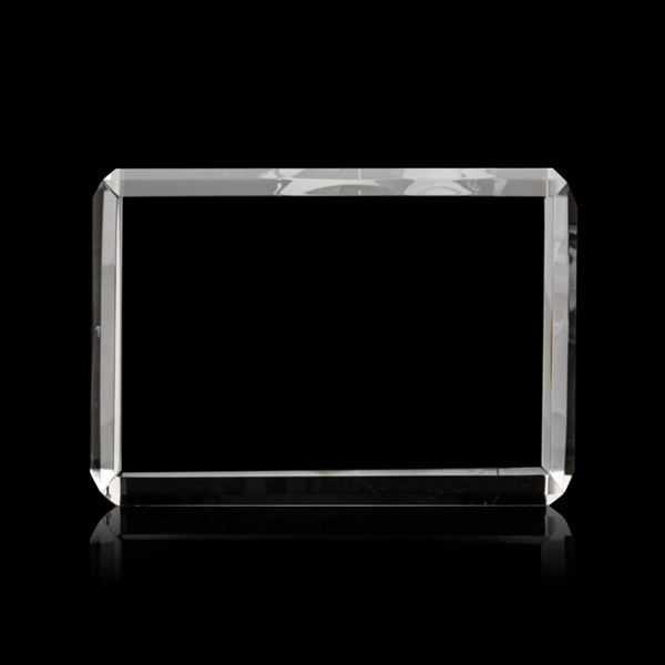 Beautiful 3 Dimensional etching inside the horizontal crystal... from ASI 84592 St Regis Group / St Regis