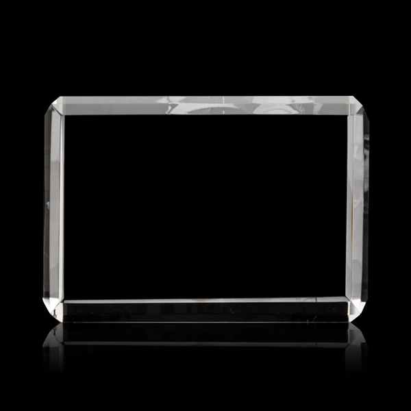 Beautiful 3 Dimensional etching inside the horizontal crystal... from ASI 84592 St Regis Group / St Regis