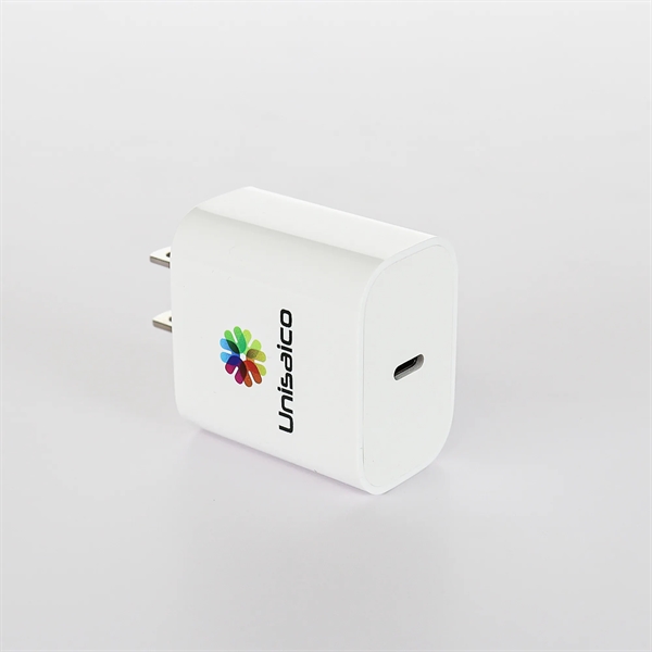 A low cost fast charging wall adapter with a C port... from ASI 91435 Tomax USA / Tomax