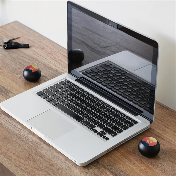 A set of 2 wireless speakers that can be used individually... from ASI 61966 HPG / OrigAudio HPG Gold