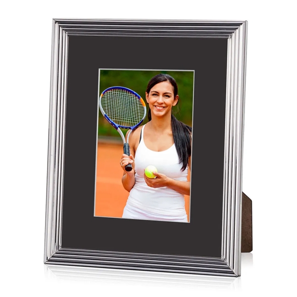 The inner bevel of the Polina is magnified with deep ridges... from ASI 84592 St Regis Group