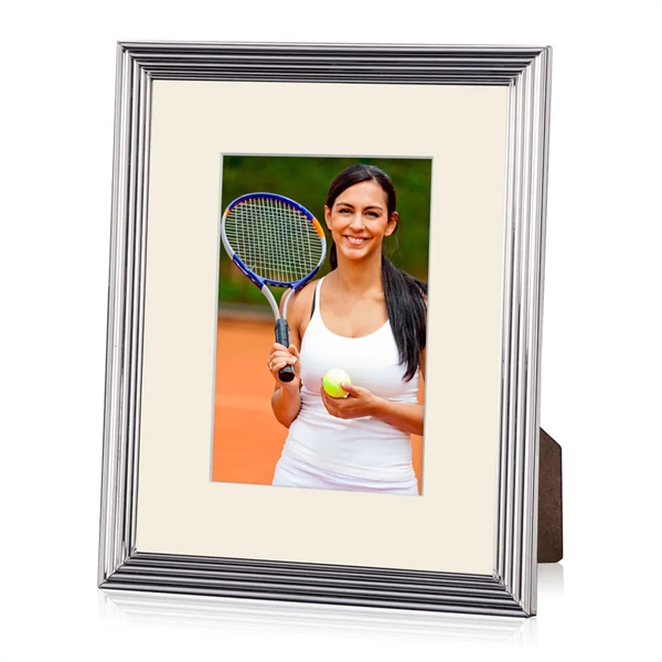 The inner bevel of the Polina is magnified with deep ridges... from ASI 84592 St Regis Group