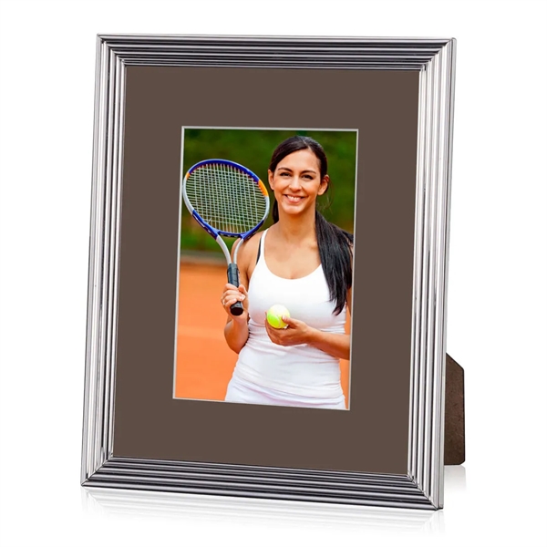 The inner bevel of the Polina is magnified with deep ridges... from ASI 84592 St Regis Group