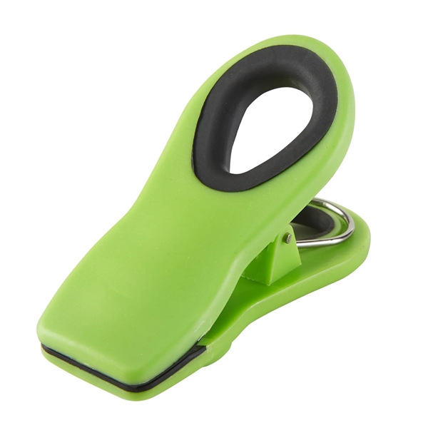 Small bag clip with magnet, black rubber ring, and interior gripper.... from ASI 52840 Evans Manufacturing