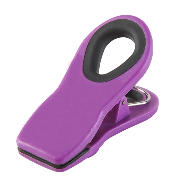 Small bag clip with magnet, black rubber ring, and interior gripper.... from ASI 52840 Evans Manufacturing