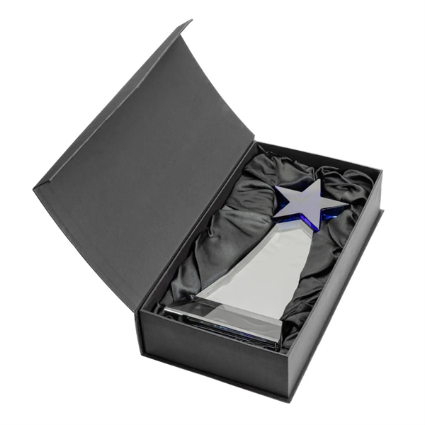 Reach for the stars with our Manolita Star Award. Magnificent optical... from ASI 84592 St Regis Group / St Regis