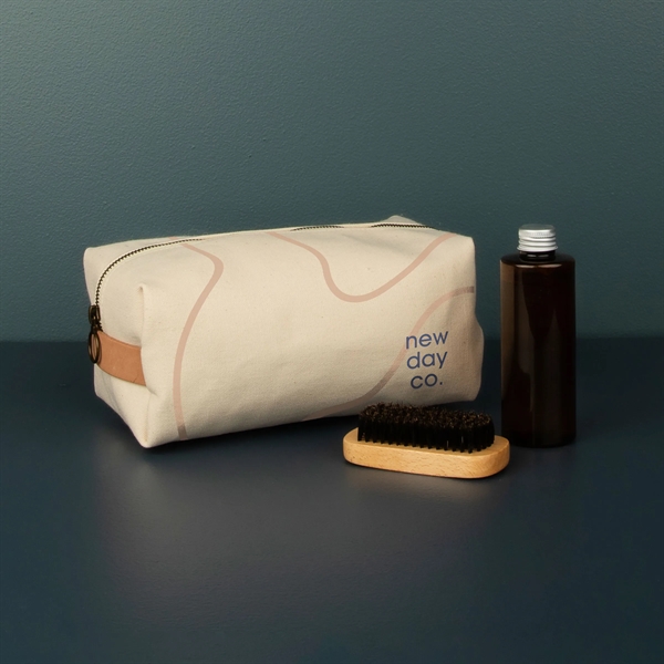 Rugged, yet classic. Our 1911 Collection features 19.11oz natural-color heavyweight canvas,... from ASI 74710 Numo