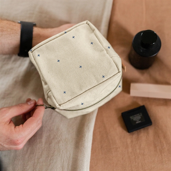 Rugged, yet classic. Our 1911 Collection features 19.11oz natural-color heavyweight canvas,... from ASI 74710 Numo