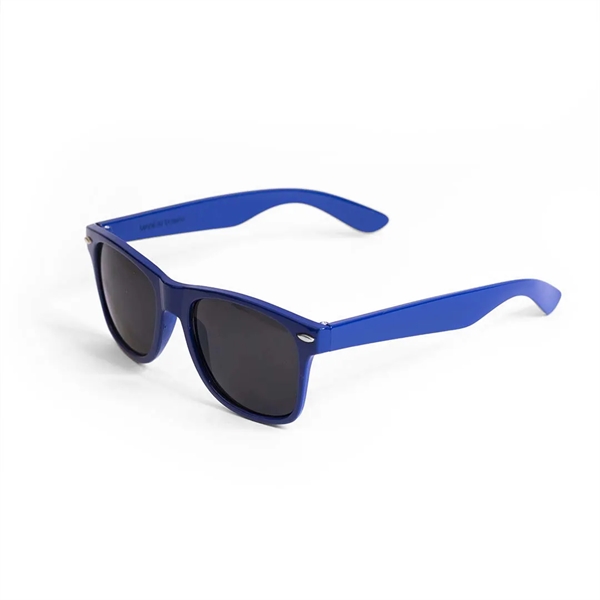 2" x 6" x 6" polycarbonate sunglasses in assorted colors.... from ASI 30250 AZX Sport USA