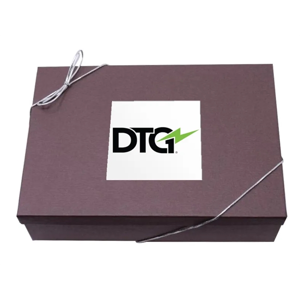 Golf kit with Titleist Pro V1 balls, a ball marker, divot... from ASI 38120 Ball Pro / Diversified Quality Kitchenware