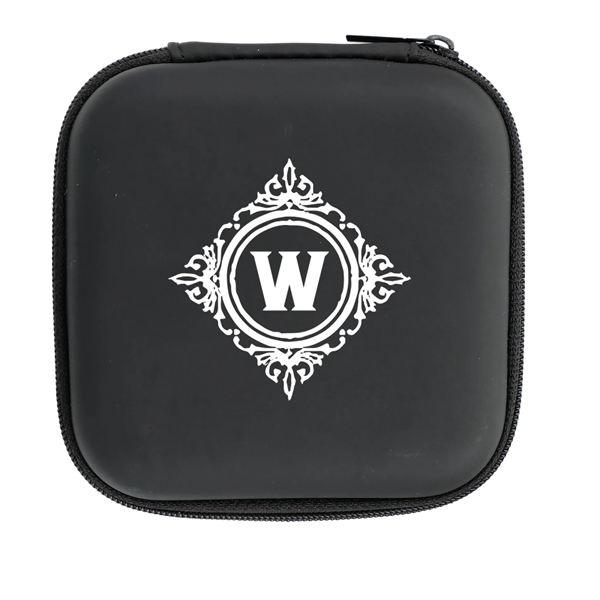 Wireless microphone with both Type-C and iOS receivers.... from ASI 66887 PCNA / Leeds