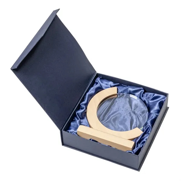 Elegance meets innovation in our Sparta Award on beechwood base.... from ASI 84592 St Regis Group / St Regis