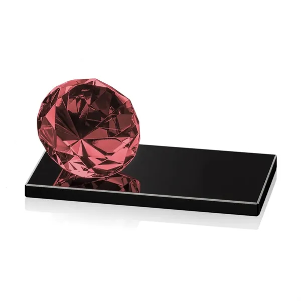 Our optical crystal gemstone is hand-faceted with the traditional solitaire pattern... from ASI 84592 St Regis Group / St Regis