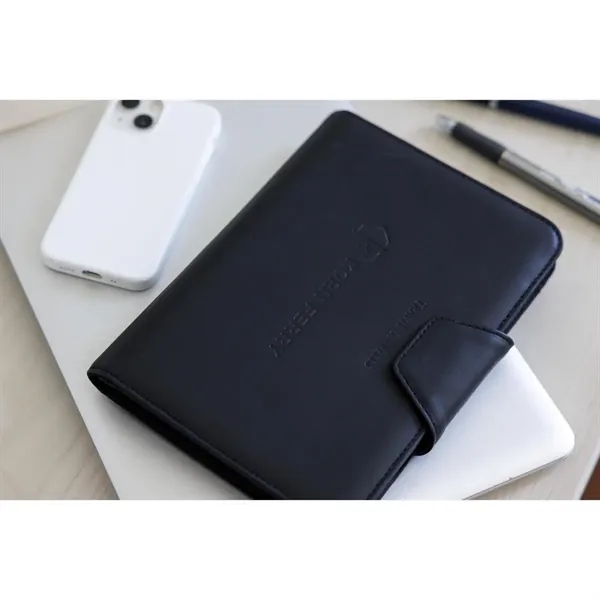 Junior padfolio with magnetic closure.... from ASI 56070 Gemline / Gemline®