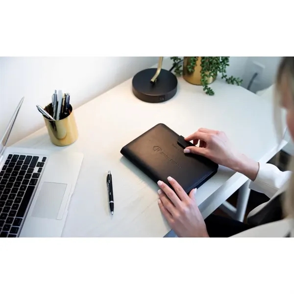 Junior padfolio with magnetic closure.... from ASI 56070 Gemline / Gemline®